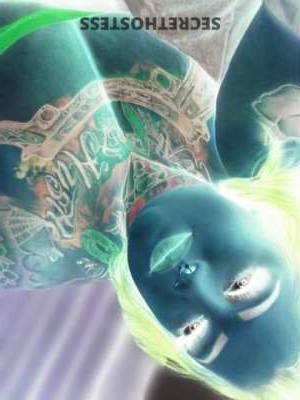 32 year old Escort in Bakersfield CA Experience Extraordinary Pleasure with Two Voluptuous 