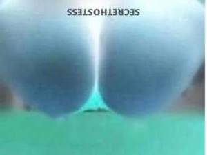 22 year old Escort in Milwaukee WI Discrete and Steamy Pleasure Awaits Experience My '60 