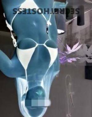 29 year old Escort in Cairns Experience the Wildest 3some Double Fun in Cairns with Linda