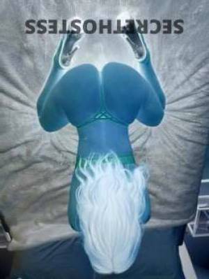 23 year old Asian Escort in Southbank Melbourne Meet RILEY, The English Slut of Your Dreams - Sensual and 