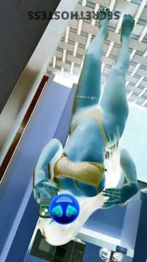 26 year old Indian Escort in Philadelphia PA Hot Venezuelan girl with long black hair, big brown eyes, 