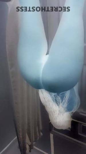 26 year old Latino Escort in Brooklyn NY Hot and spicy Latina for curbing cravings and making you a 