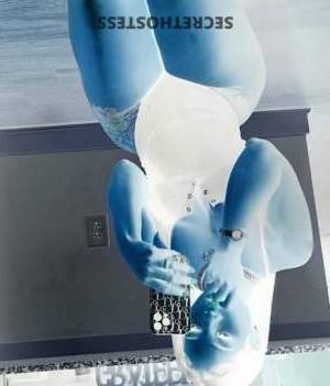 30 year old Escort in Dayton OH Attention, Handsome! Come Indulge in a Limited-Time 