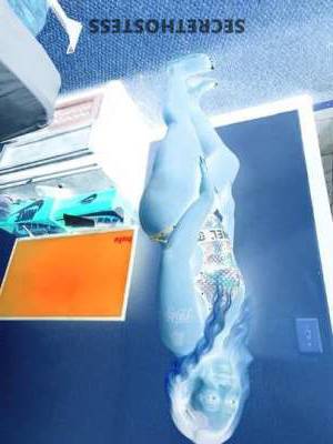 38 year old Escort in Sioux Falls SD "Experience Unforgettable Fun with Sensuality and Charm