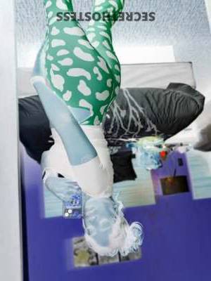 27 year old Asian Escort in Racine WI Let Me Be Your Naughty Little Secret - Penelope Speaking