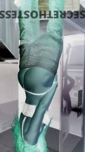 29 year old Australian Escort in Melbourne $550 HR - "I'm Ruby, a tasty little Aussie punk 