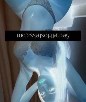 21 year old Asian Escort in Parramatta Sydney Unveil the Eastern Charm Meet Kayla, Your Sensual Party 