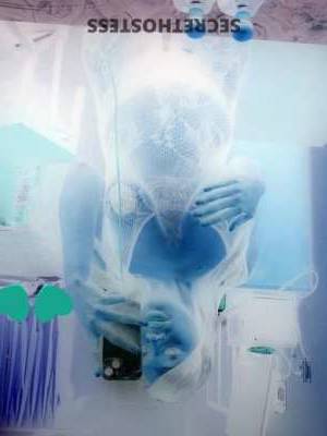 25 year old Haitian Escort in Memphis TN Celebrate the 4th with Haitian Babelay! Sexyyy Offers and 