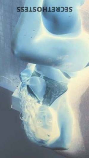 35 year old African Escort in West Palm Beach FL <p>, Florida Age 24 Appearance Curly black hair, brown