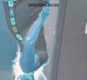 28 year old Latino Escort in Indianapolis IN What's up, hottie? I'm Linda, a spicy Latina was 