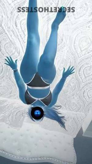 24 year old American Escort in Louisville KY Unleash Your Wildest Fantasies with a Petite and Flirty VIP 
