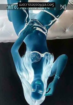 22 year old Colombian Escort in London Indulge in a Unforgettable Encounter with the Stunning 