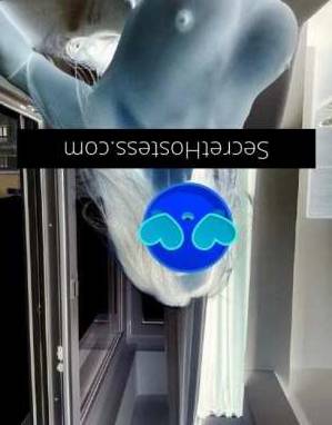 23 year old Escort in Kilkenny Adelaide Hello Gentlemen, allow yourself to be seduced by a steamy 