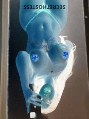23 year old Latino Escort in Los Angeles CA Unleash Your Wildest Desires with a Smokin' Hot Latina 