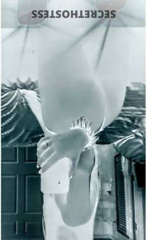 35 year old Escort in Dayton OH Unwind With a Curvy Brunette -Let Me Take Care of You