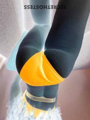 GINA 18Yrs Old Escort 165CM Tall Eastern NC Image - 1