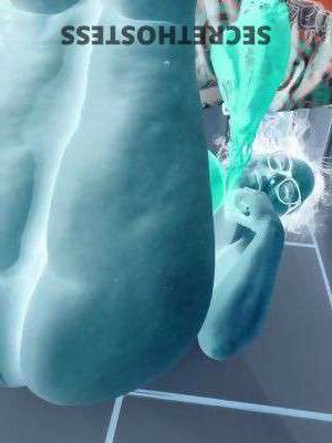 40 year old Escort in Birmingham AL Hot 40 Year Old Mom Queen Ready to Play! Juicy Pussy, Curvy 