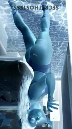 26 year old Escort in Wilmington DE North East Baddie Santana_Cabana is ready to play! Petite, 
