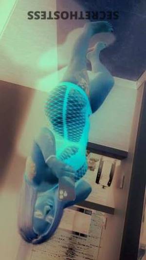 26 year old Escort in Tri-Cities WA Treat Yourself to the Most Exquisite Luxury Companion in the