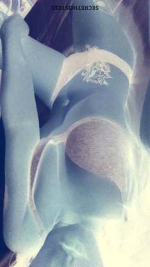 26 year old Escort in Eau Claire WI Play time