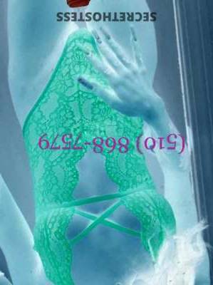 20Yrs Old Escort Oakland CA Image - 1