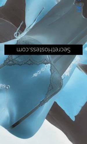 23 year old Australian Escort in Southbank Melbourne Enticing Experience with a Sultry and Captivating Beauty 