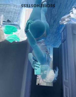 24 year old Escort in Lake Of The Ozarks MO Lawton Bisexual Escort Available Now! OUTCALL, INCALL and 