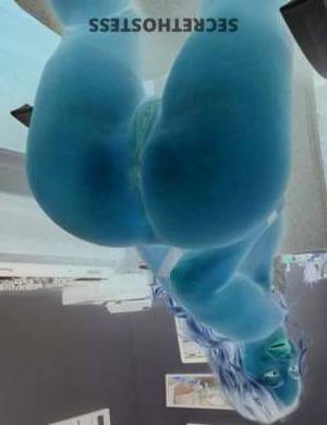 27 year old Escort in Buffalo NY Wildest Ride of Your Life Indulge in Naughty Carfun with Hot