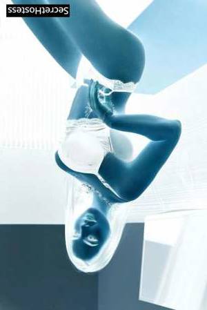 18 year old Escort in Stockholm Experienced Lover With a Sculpted Body Waiting to Please You