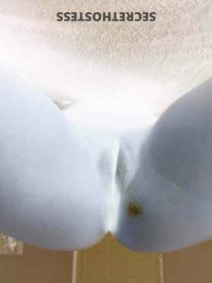 22 year old Escort in Palm Bay FL The Ultimate Late-Night Incall Experience Sensual BBBJ, Sexy