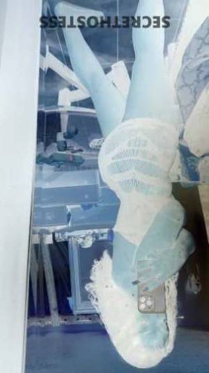 25 year old Chinese Escort in West Palm Beach FL Unforgettably Sexy China indulge in your wildest dreams with