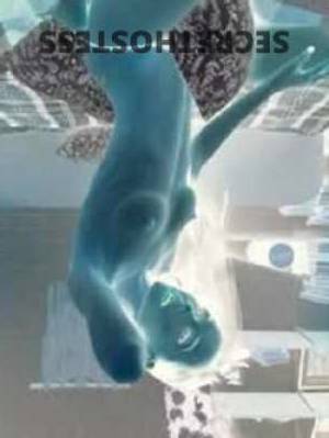 24 year old Escort in Bowen Hills Brisbane Ultimate Playmate Fanny Your One-Stop Shop forUnforgettable 