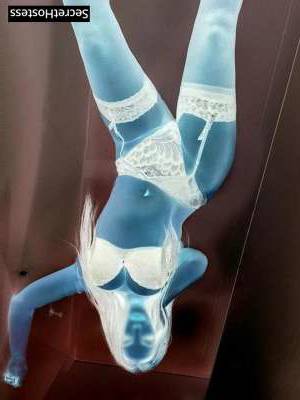 19 year old Greek Escort in Malmo Experience Unforgettable Pleasure with Sensual Iris, the 