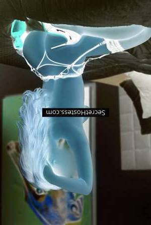 25 year old Caucasian Escort in Independent masseuse in: Prague Veronica Sensual Goddess for Deep Relaxation