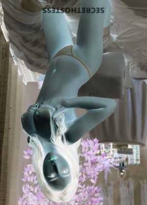 23 year old Asian Escort in San Diego CA Hi there, gentlemen! Experience the height of excitement and