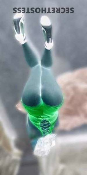 32 year old Escort in Tyler TX Ashlyn - Your Enchanting 32-Year-Old GFE Companion in Tyler