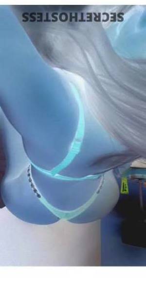 25 year old Escort in Savannah GA Unleash Your Wildest Fantasies with Camila, Your Sultry 