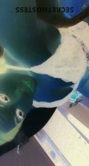 32 year old Escort in Louisville KY curvaceous 32-Year-Old BBW in Old Louisville area for Car 