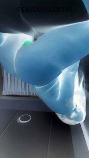 38 year old Escort in Monroe LA Escape the Mundane and Experience Pleasure with Autumn, Your