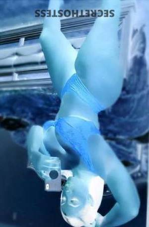 31 year old Escort in Memphis TN Nashville's Premier VIP Companion Slender Blond Beauty