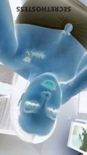 24 year old Latino Escort in El Paso TX Petite Latina Cutie with big booty