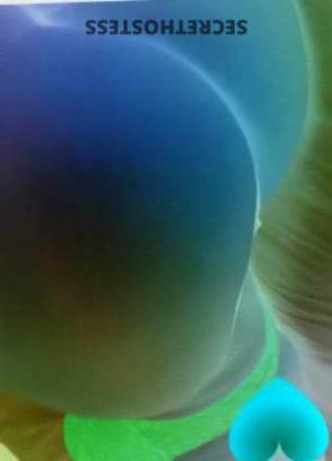 32 year old Latino Escort in Palm Springs CA Spicy Latina Nara, Sexy hourglass figure, glowing skin, soft
