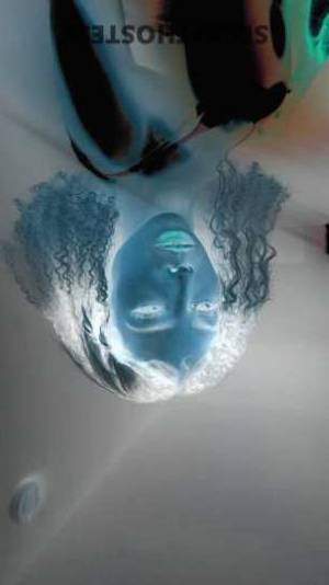 19 year old African Escort in San Fernando Valley CA Ethiopian escort Rubie Love available in the San Fernando 