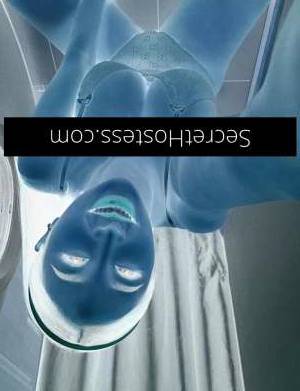 20 year old Escort in Clarinda Melbourne Unleash Your Wildest Fantasies with a Sensual Sex Queen Ada