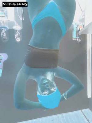 25 year old Escort in Detroit MI I'm Dahlia, a Charismatic and Flirtatious Enchantress 