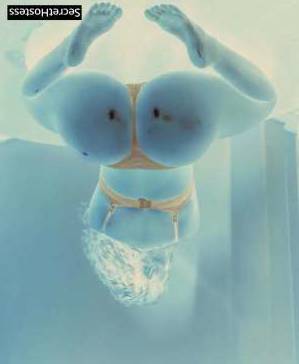 29 year old Escort in San Diego CA Contact me today - I am ready to give you everything you 
