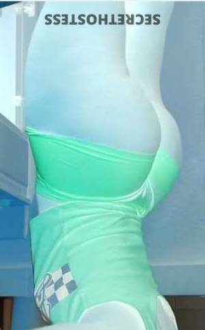 26 year old Escort in Chesapeake VA New to Chesapeake? I'm Kayla, Your Flirty and Fun 