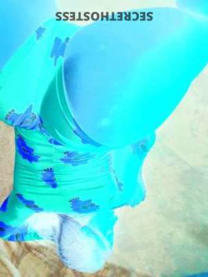 31 year old Escort in Cincinnati OH Experience Unforgettable Pleasure with a Voluptuous Beauty 
