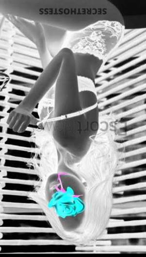 25 year old Asian Escort in Hanoi Independent Asian Escort Trang Kun Sassy Sensuality, 