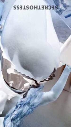 24 year old Escort in Sioux Falls SD Sioux Falls SD Yaz, Your Sensual Goddess,Ready to Satisfy 